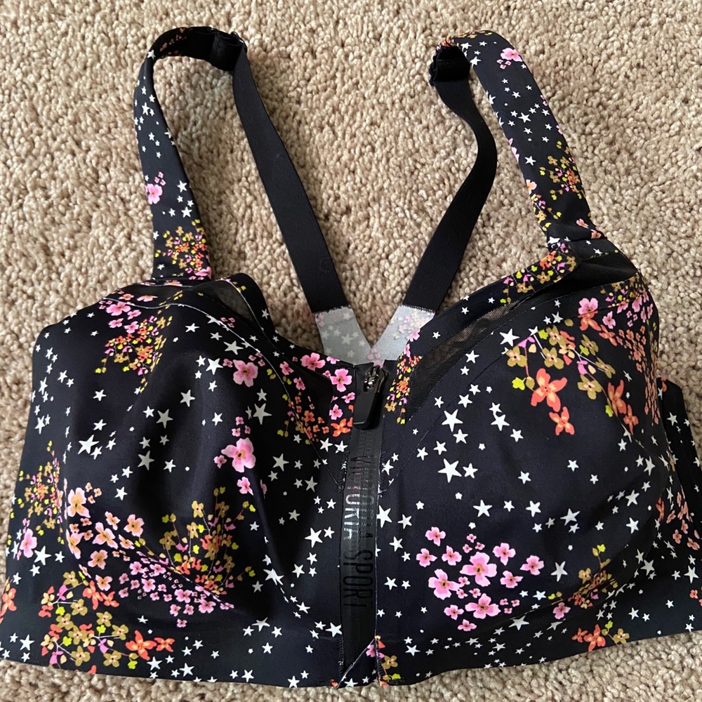 VS Sport high impact bra